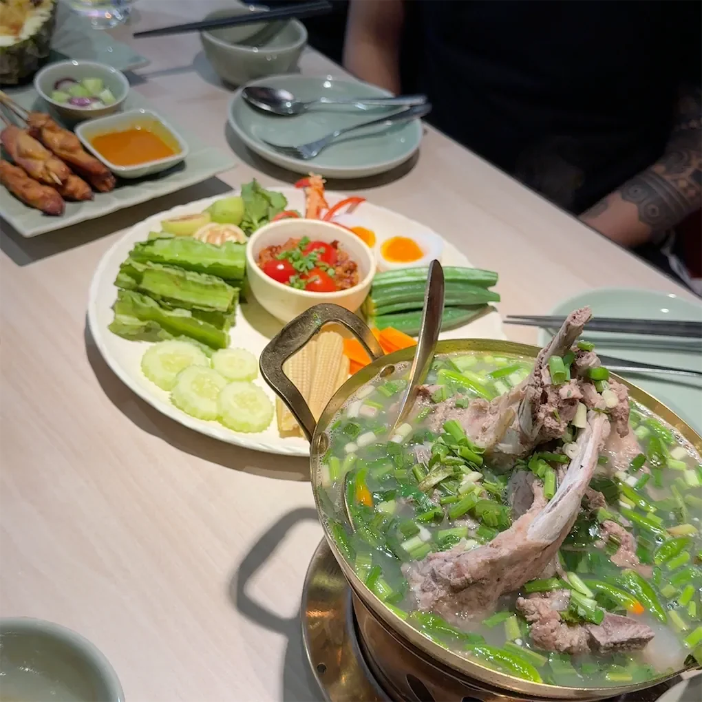 Som Tum Thai - Vincom Center Phạm Ngọc Thạch