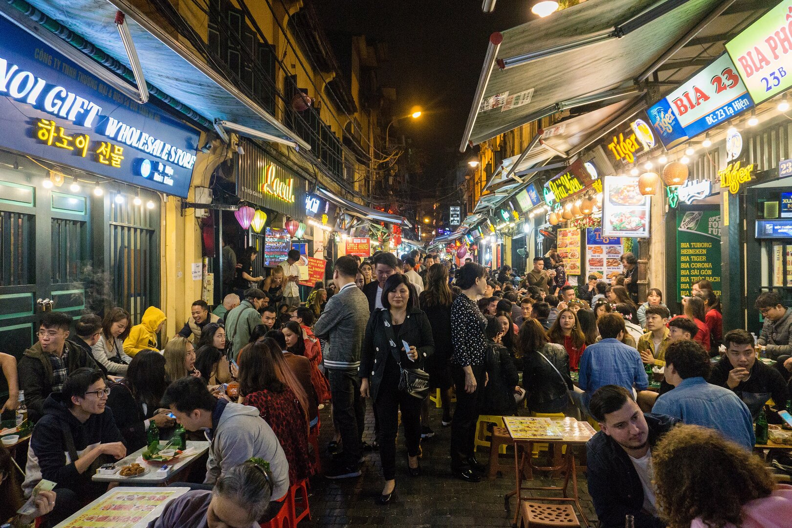 Ta Hien Street