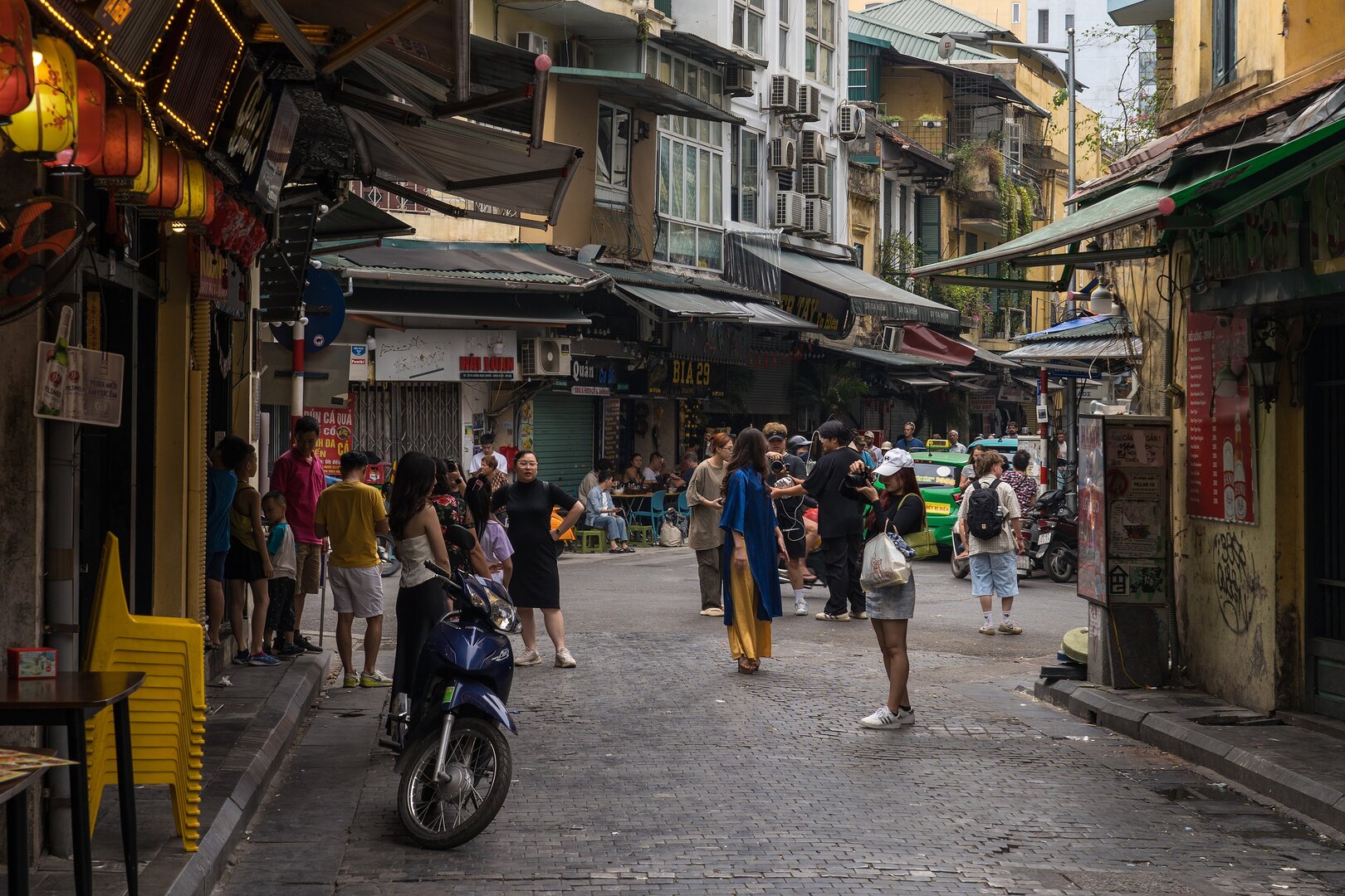 Ta Hien Street