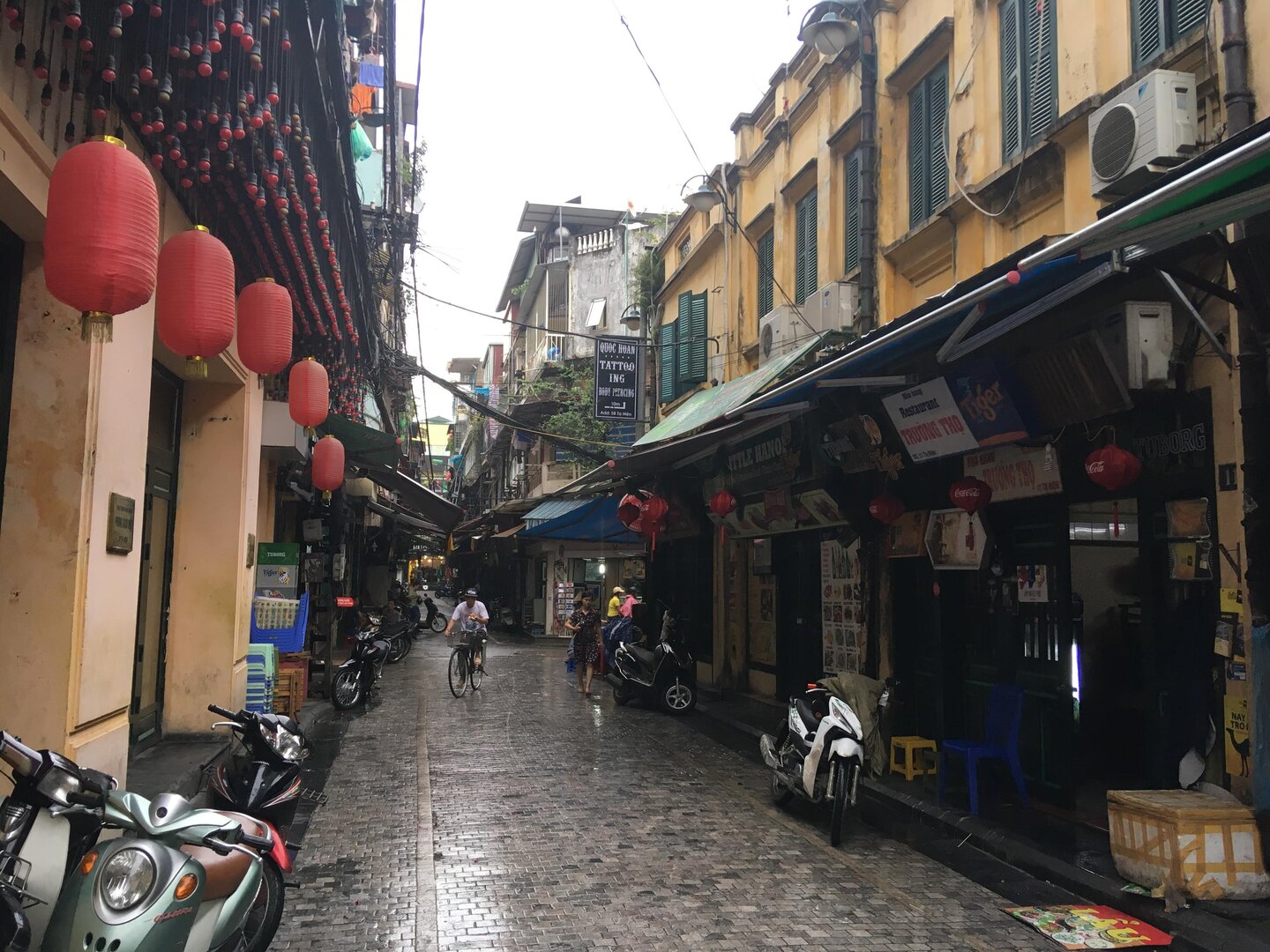 Ta Hien Street